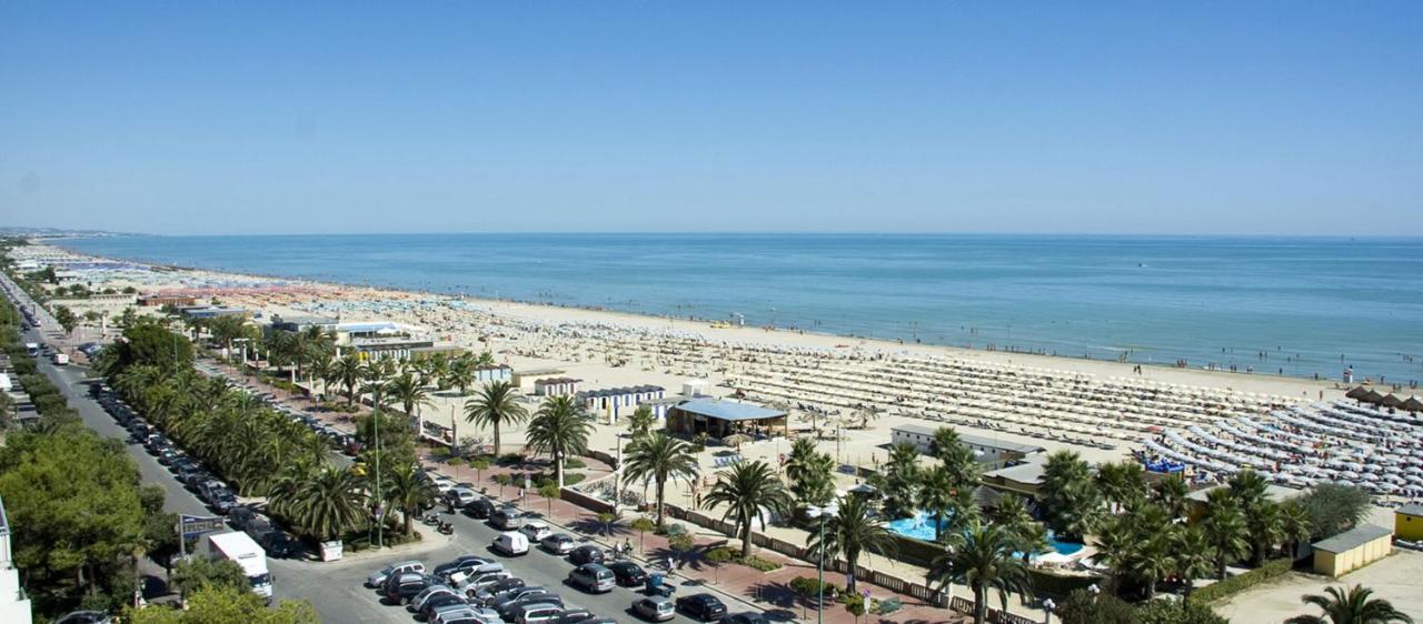 Beach E Relax A Giulianova Exterior photo